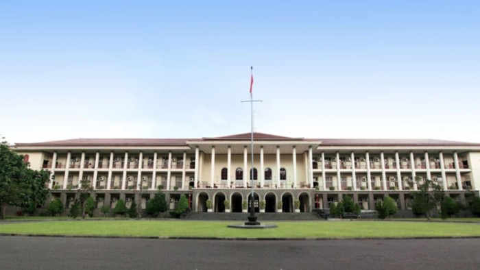 Loker Seleksi Mandiri PTN Juni 2025: UI, UGM & 13 Lainnya!